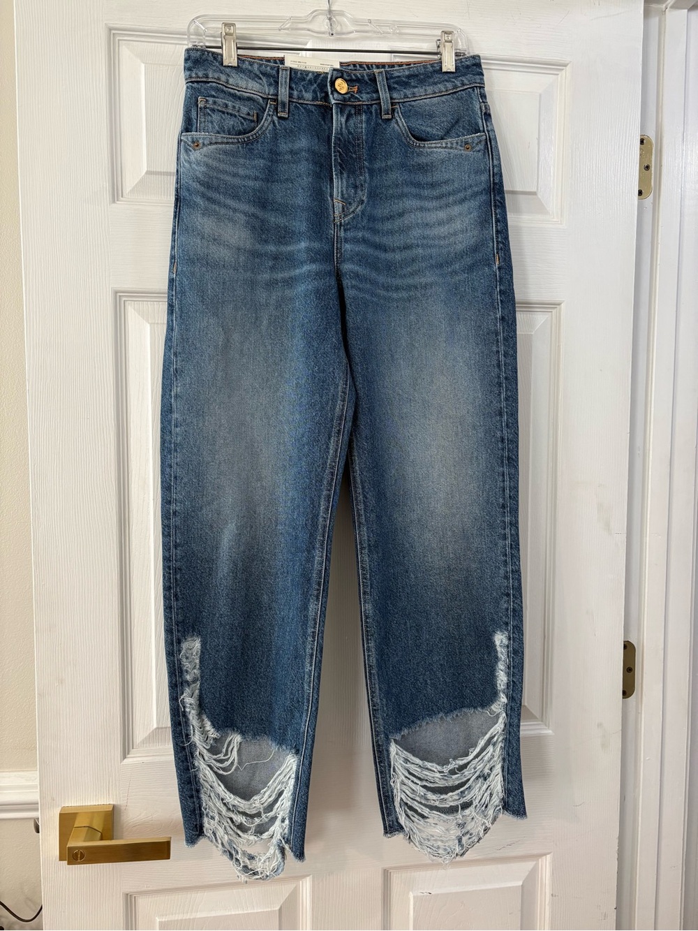 Distressed Boyfriend Jeans in Washed Blue